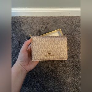 Brand Michael Kors Wallet